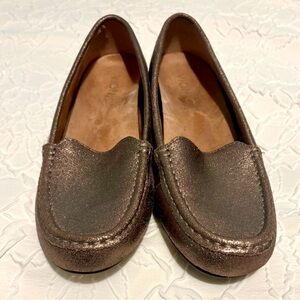 Vionic Women's Metallic Debbie Loafers